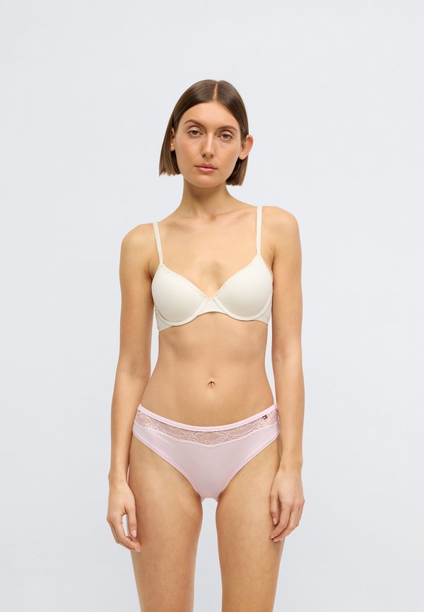 Tommy Hilfiger PANTY TABLE