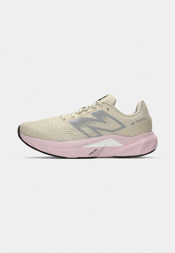 New Balance FUELCELL PROPEL V5 - Road running shoes - beige