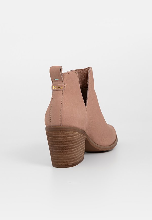 TOMS