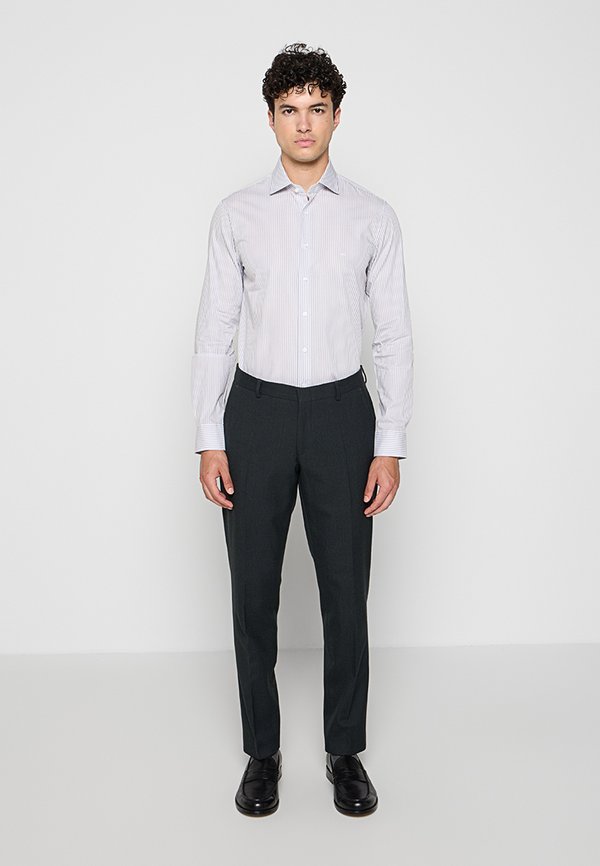 Michael Kors SLIM FIT