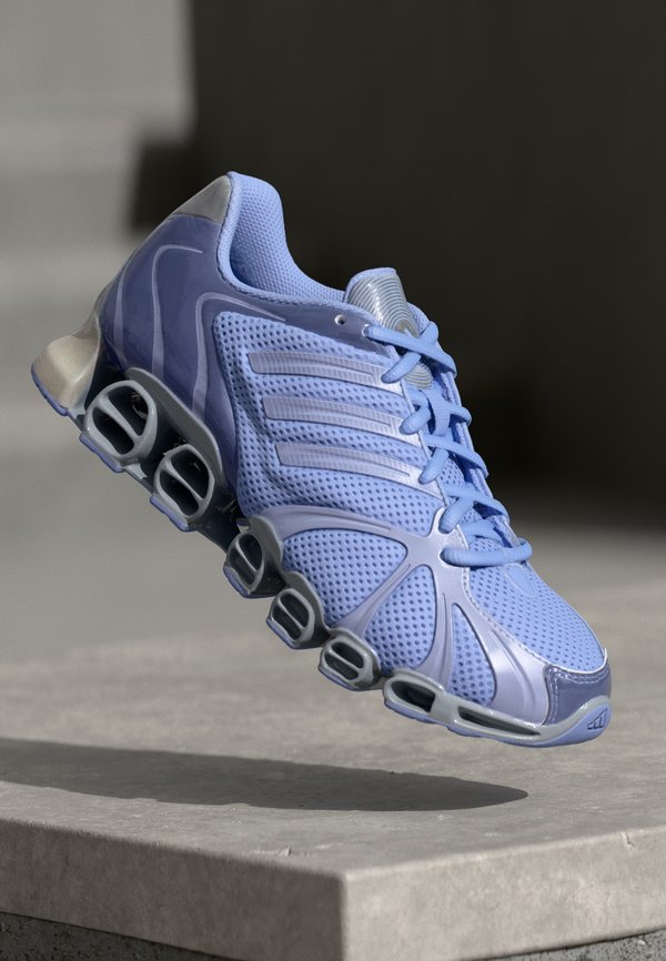 adidas Originals MEGA GHOSTRIDE W