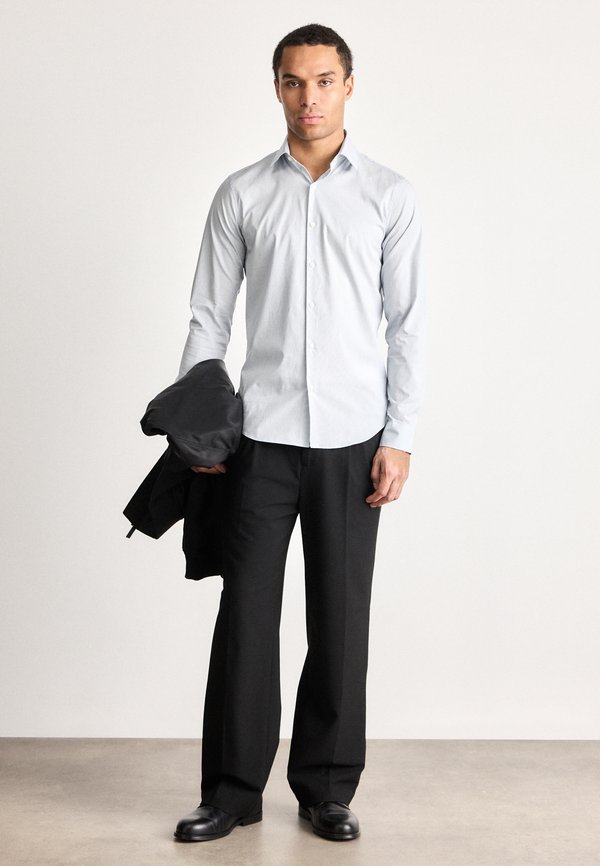 Calvin Klein SLIM