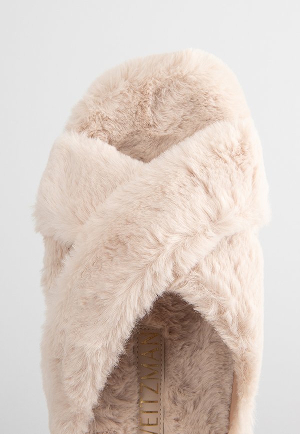 Stuart Weitzman ROZA LIFT CHILL