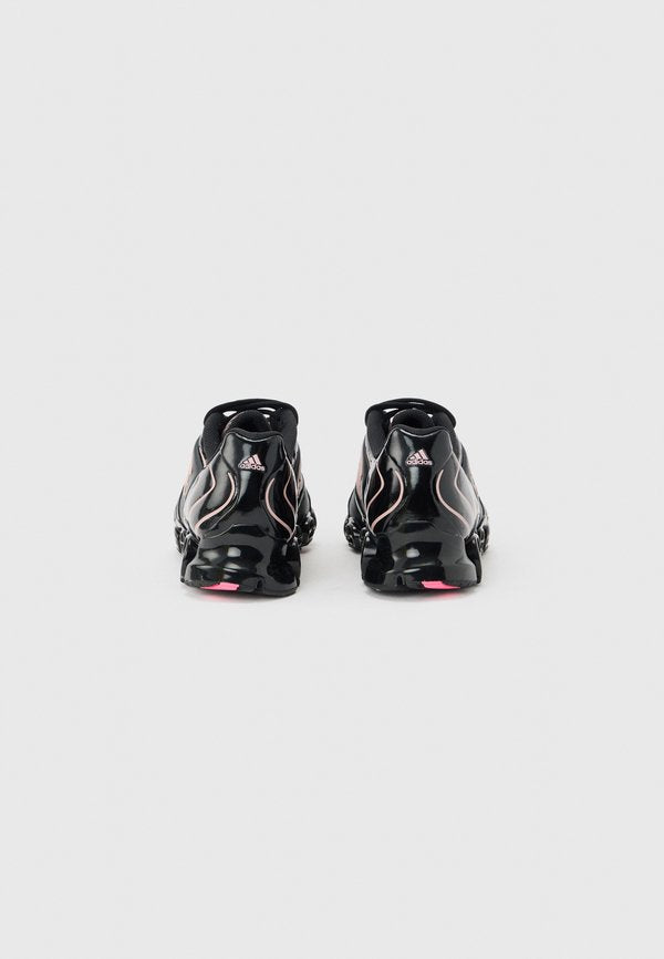 adidas Originals MEGA GHOSTRIDE W