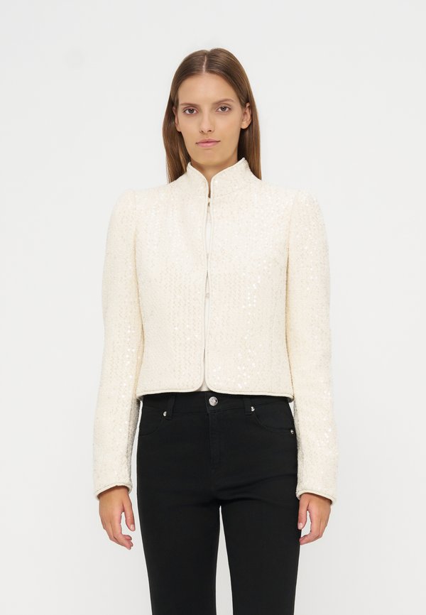TWINSET