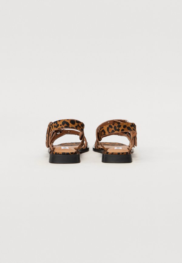 Steve Madden SARIA