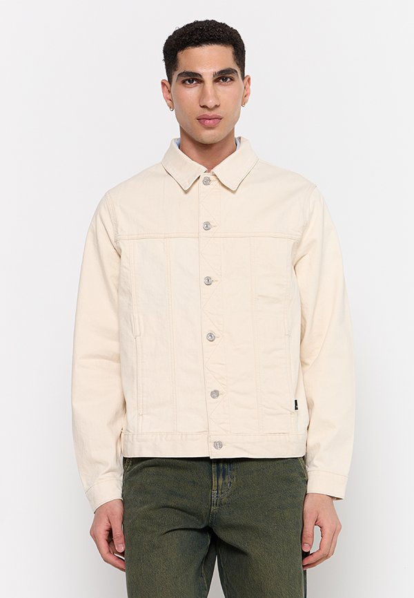 7 for all mankind