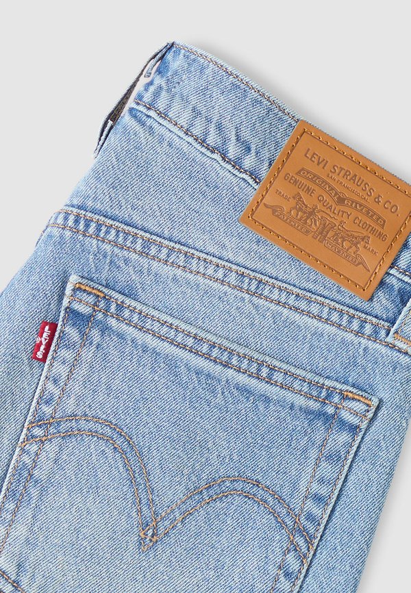 Levi's® WEDGIE SLIM