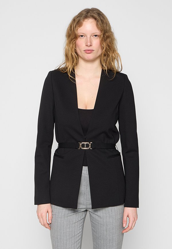 TWINSET