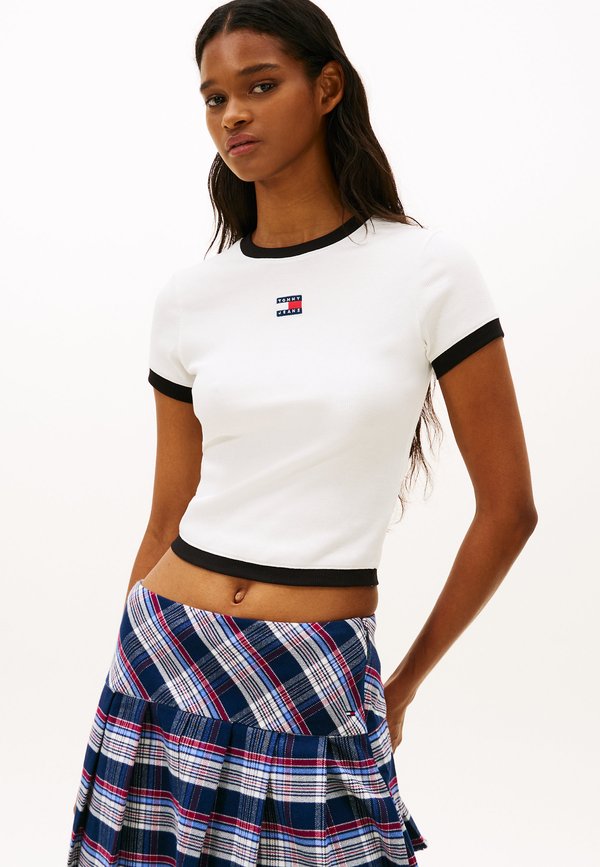 Tommy Jeans TOMMY BADGE RIBBED SLIM T-SHIRT