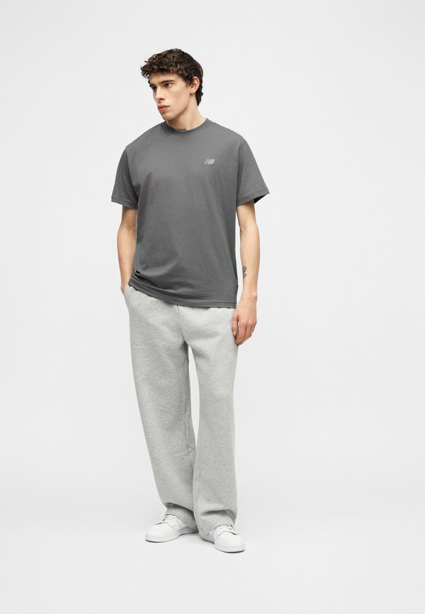 New Balance SPORT ESSENTIALS