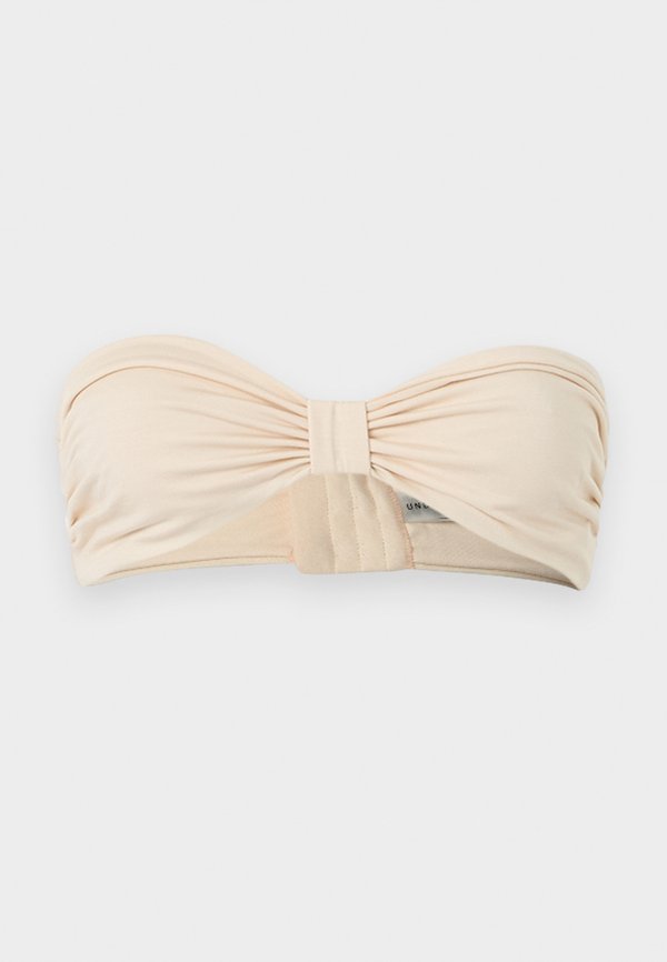 Undress Code ESSENTIAL