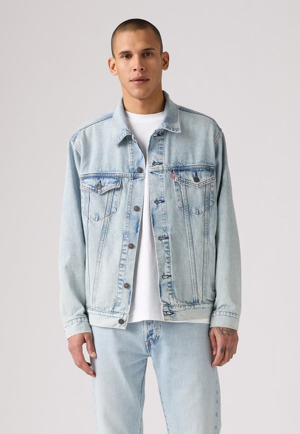Levi's® RELAXED FIT TRUCKER