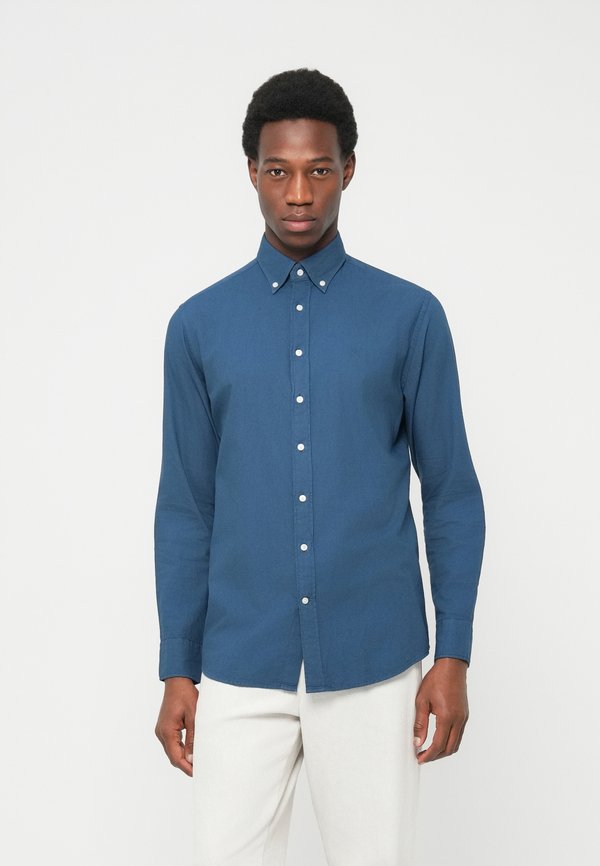 Hackett London