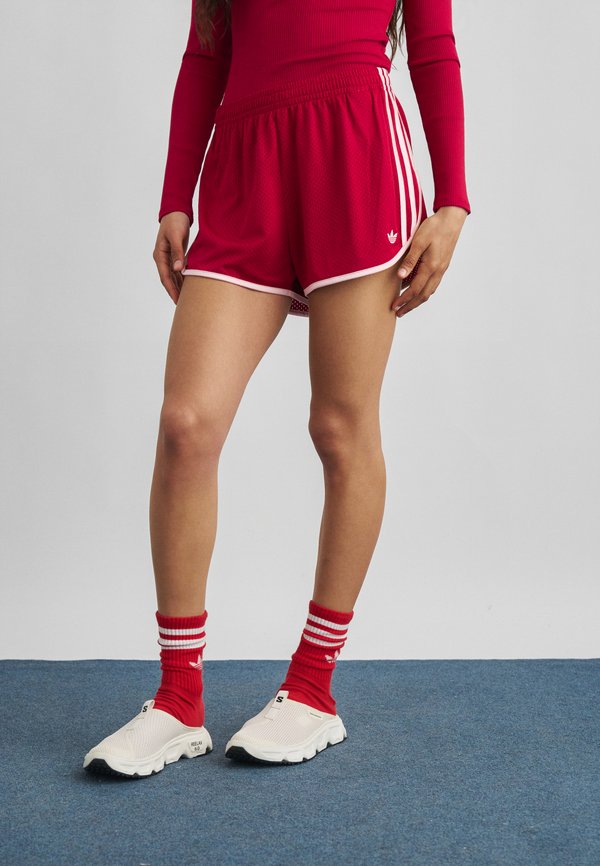 adidas Originals Shorts - team victory red/warm vanilla