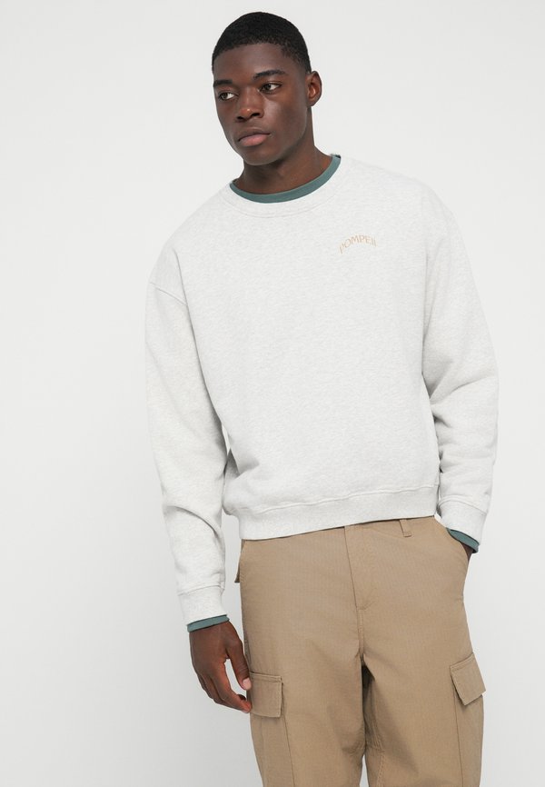 Pompeii FOUNTAIN LIGHT CREWNECK