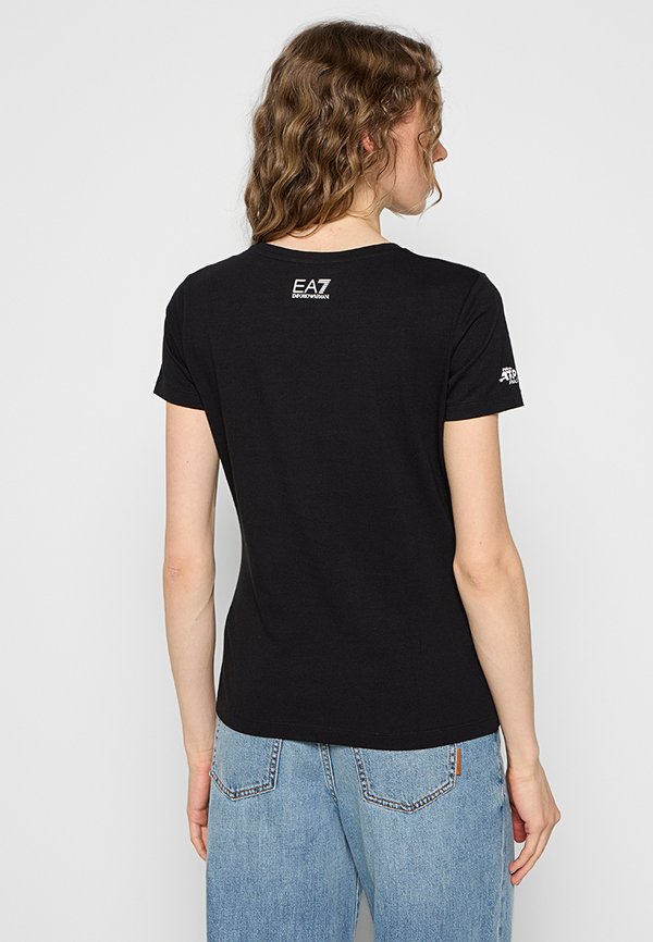 EA7 Emporio Armani