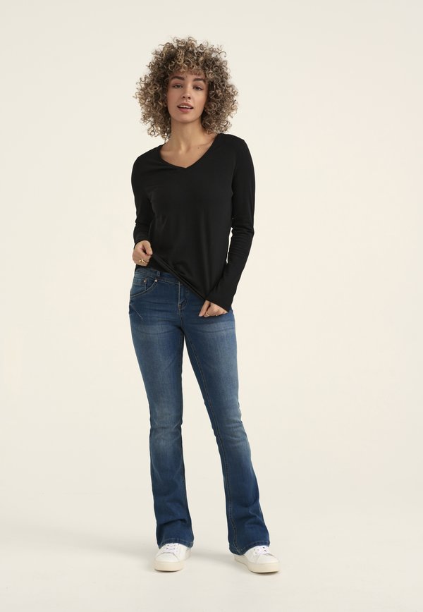 Cream AMALIE