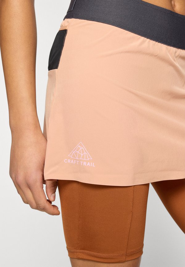 Craft PRO TRAIL 2-IN-1 REGULAR FIT