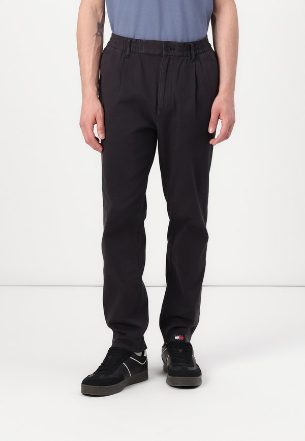 Tommy Jeans ISAAC LIGHT