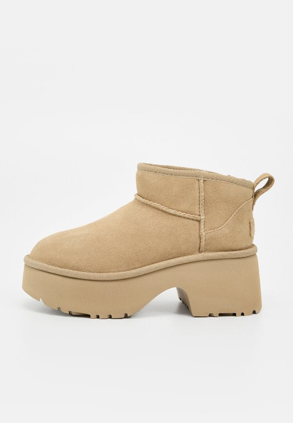 UGG CLASSIC ULTRA MINI