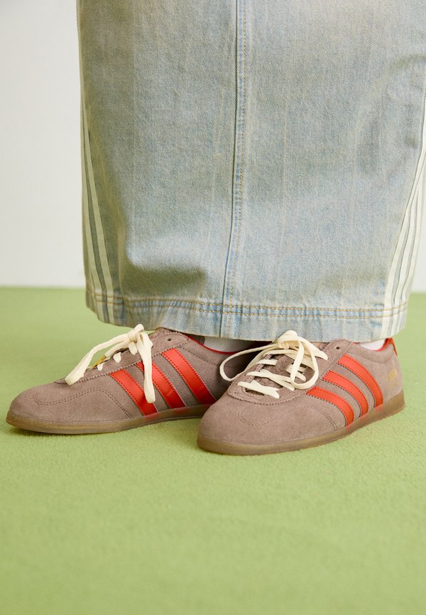 adidas Originals GAZELLE LO PRO