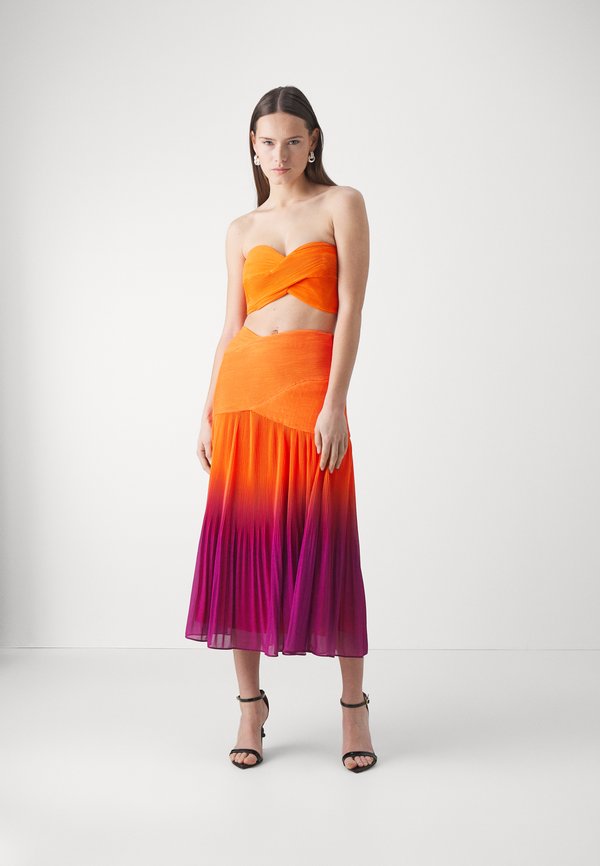 AMUR DARCEY STRAPLESS CROP