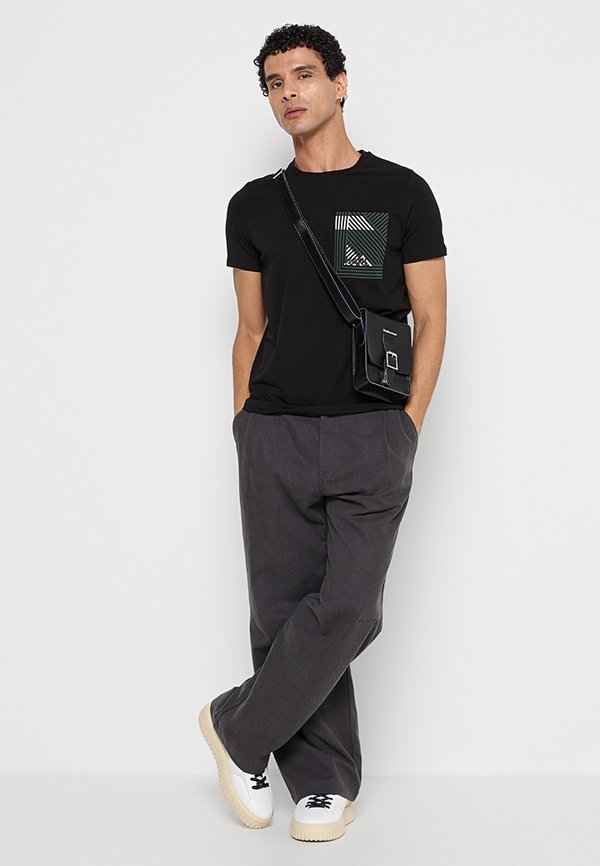 KARL LAGERFELD