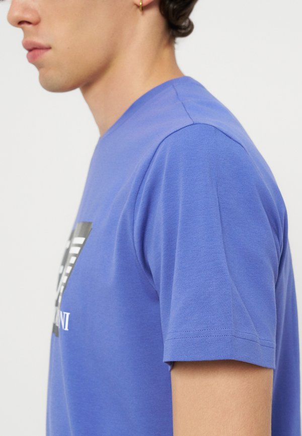 EA7 Emporio Armani