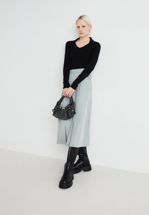 Pieces PCNIKITA VNECK