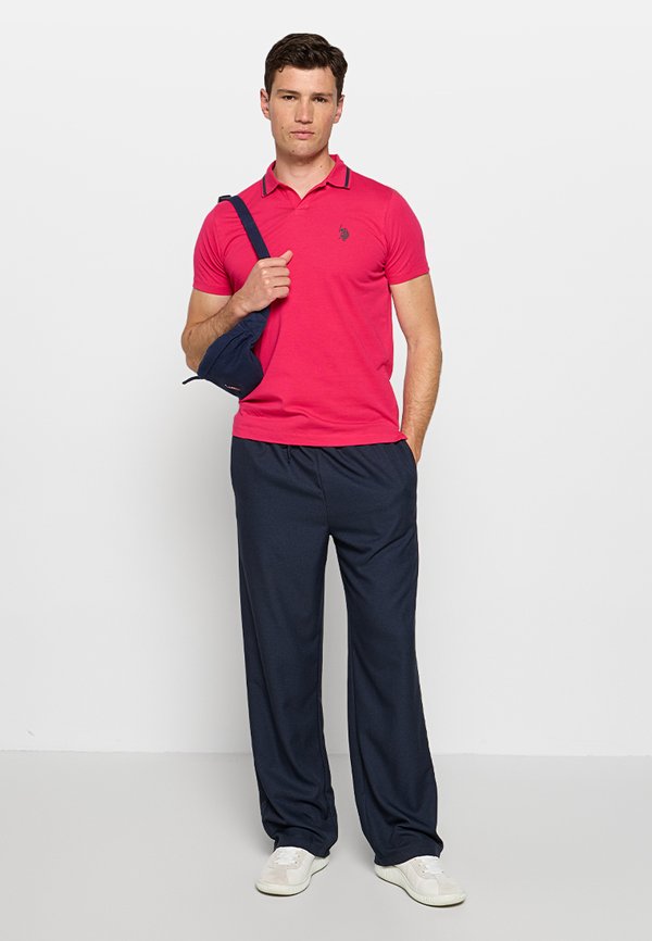 U.S. Polo Assn. READ