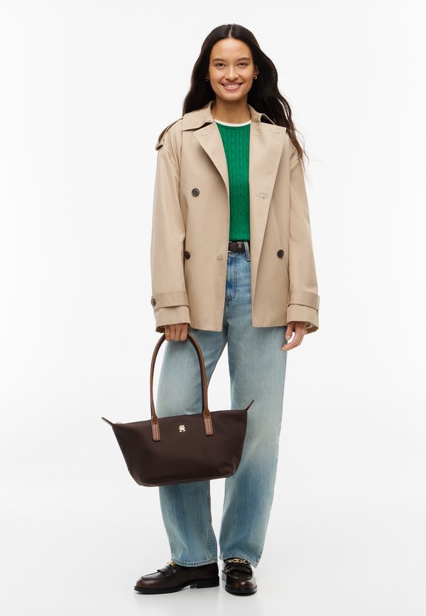 Tommy Hilfiger POPETTE EAST WEST TOTE - Tote bag - fondant brown