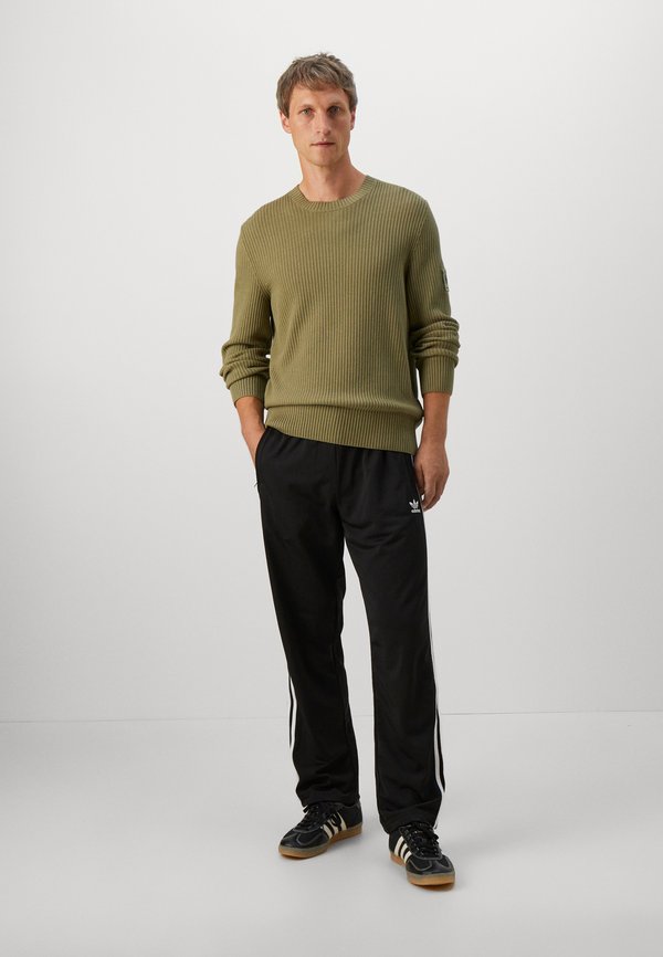 Marc O'Polo MARC O’POLO X DFB TRAVEL COLLECTION CREWNECK