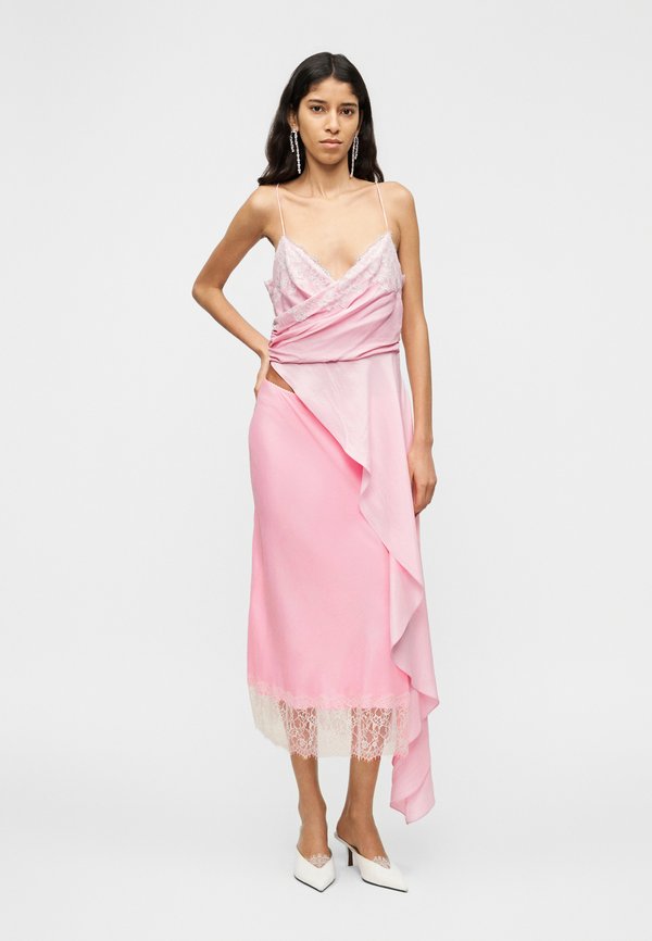 MOSCHINO