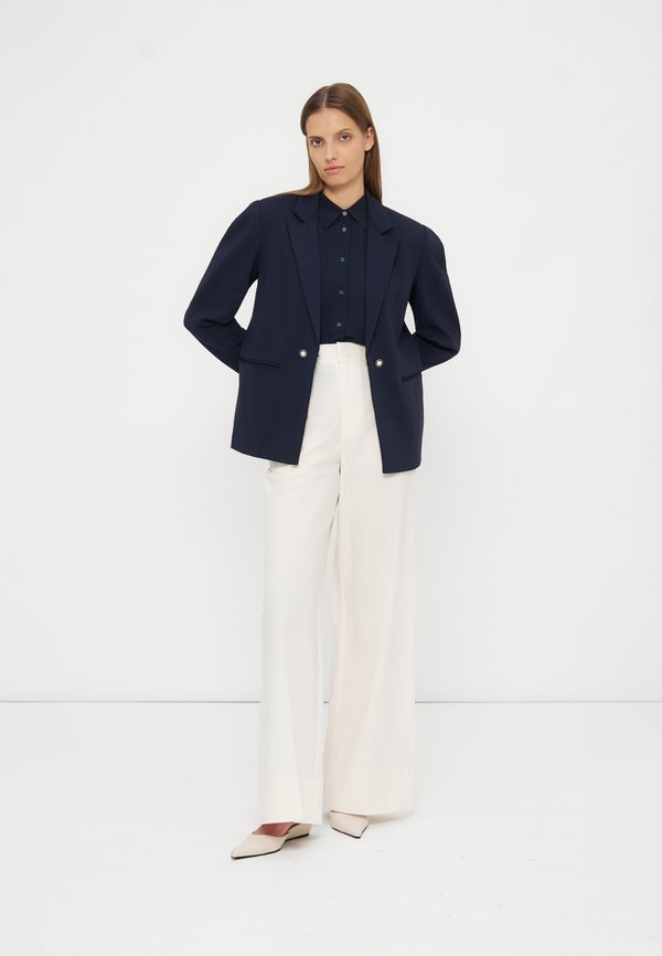 TWINSET
