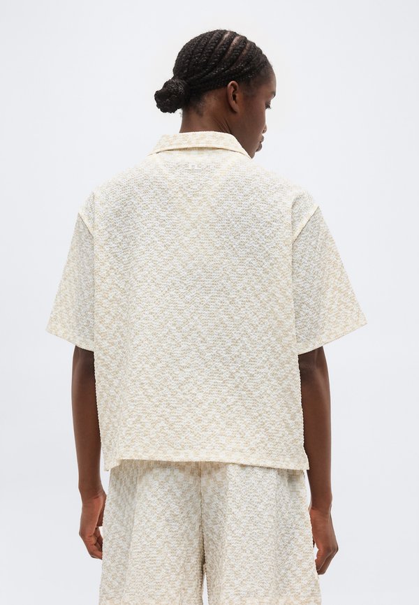 J.LINDEBERG Sports LIV CRINKLE SHIRT