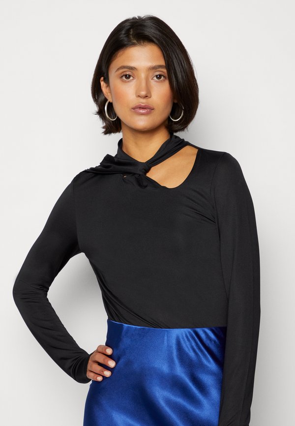 Noisy May NMFAYE HIGH NECK