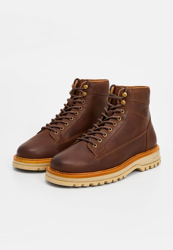 GANT CLAFTON