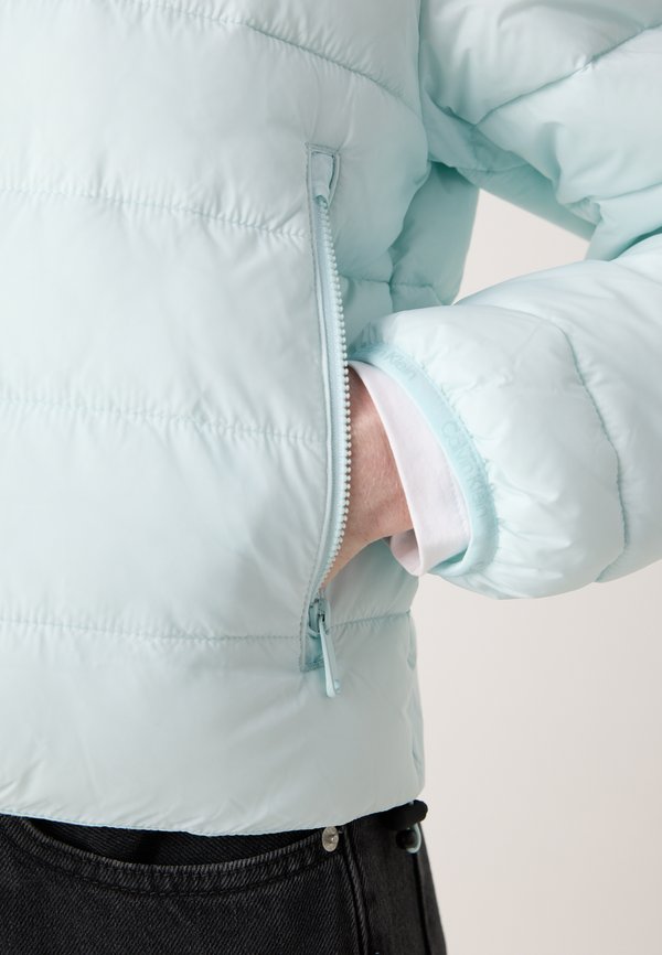 Calvin Klein Jeans LIGHTWEIGHT QUILTED JACKET PACKA