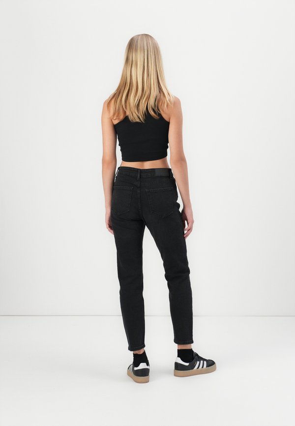 Noisy May Slim fit NMMONI