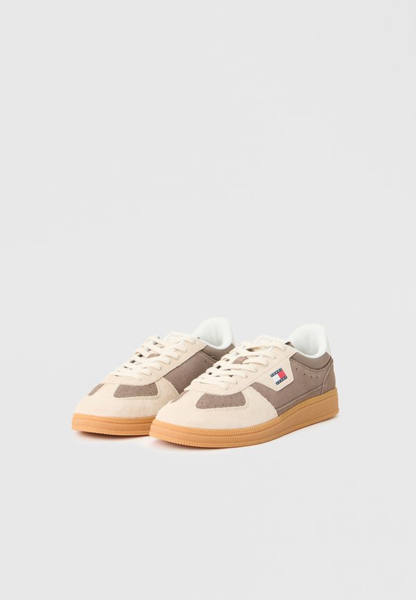 Tommy Jeans