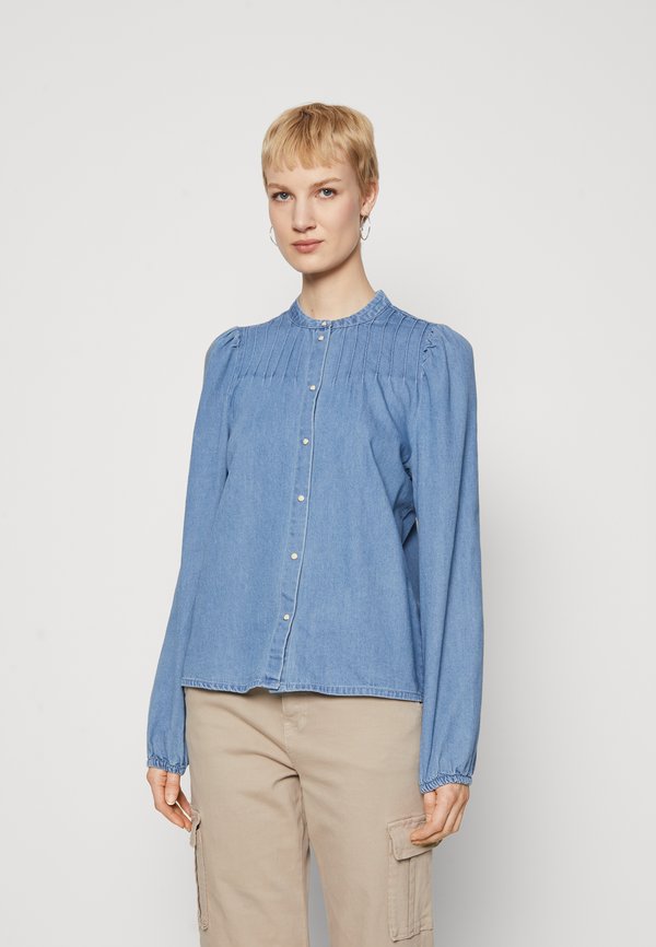Vero Moda Tall VMPAISLEY SHIRT