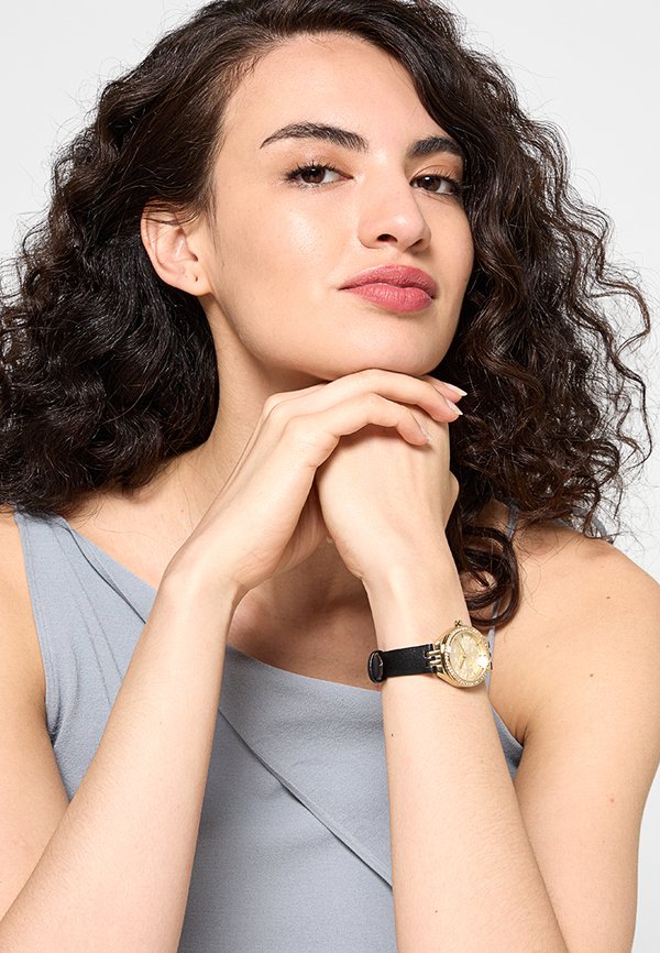 DKNY