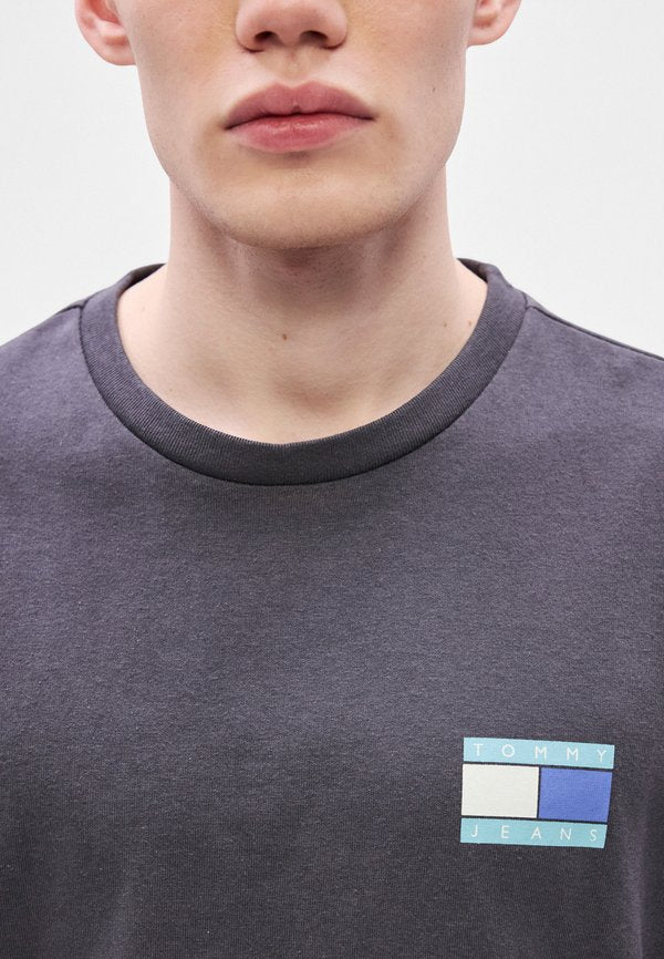 Tommy Jeans 90S MULTI BACK LOGO T-SHIRT