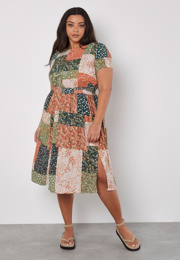 Apricot DITSY PATCHWORK  MIDI