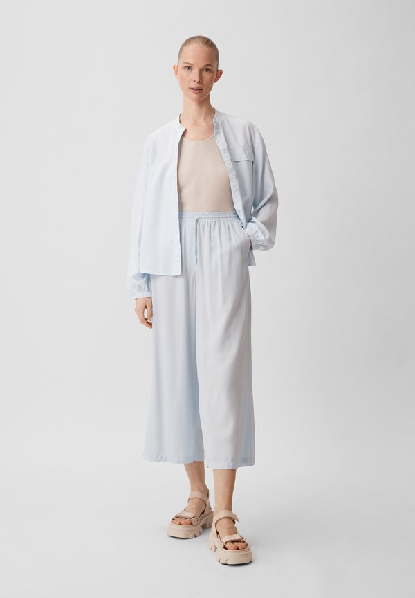 comma casual identity  MIT ELASTIKBUND