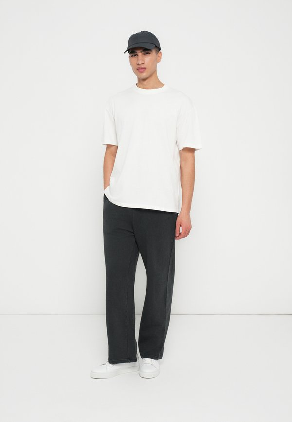 ARKK Copenhagen BOXY TEE UNISEX
