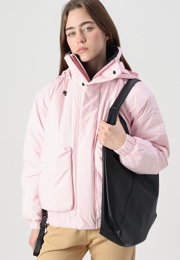 Rains VARDO BOMBER