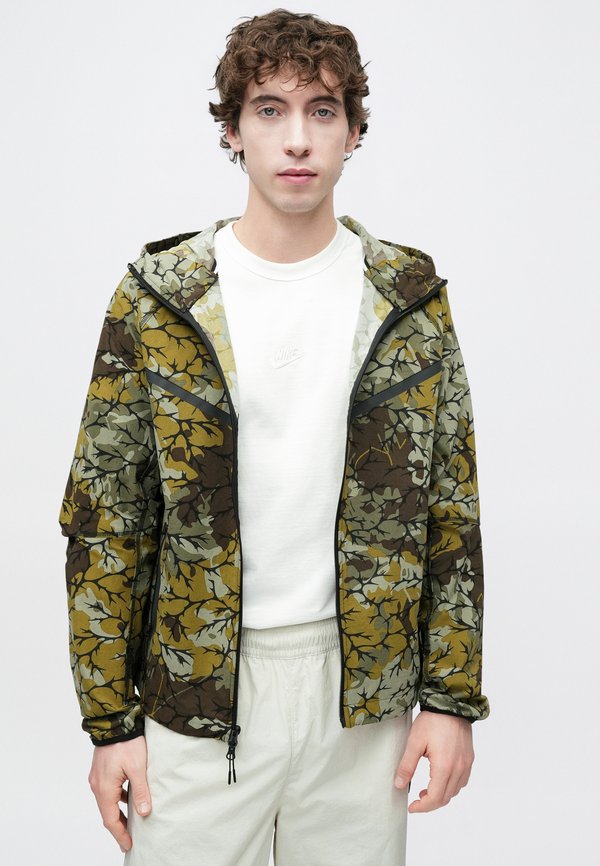 Nike Sportswear