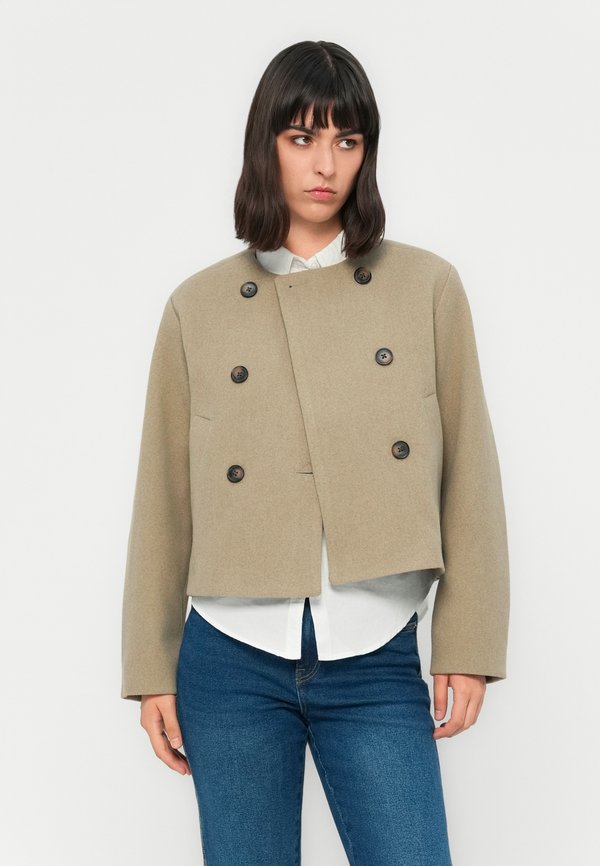 Vero Moda Slim fit VMAMARA Mid rise Straight
